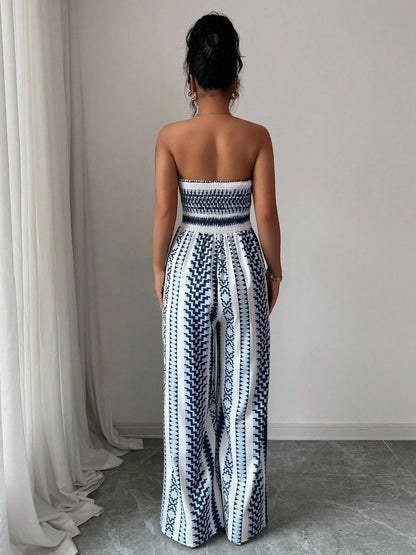 👗💙Geometrische Jumpsuit met halterhals & zijsplit –  Perfect voor strand, kantoor & avond🔥✨