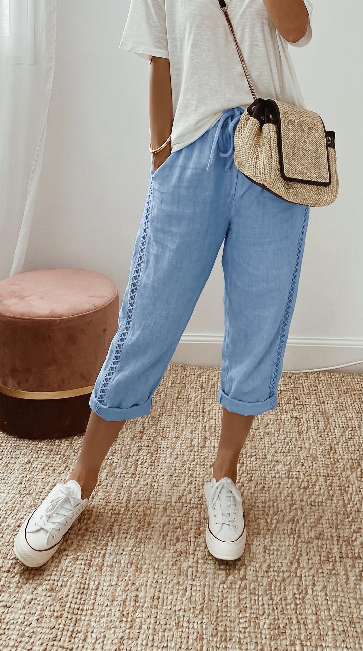 ☀️👖 Zomerbroek in caprilengte voor dames met kanten details 🧵🌸