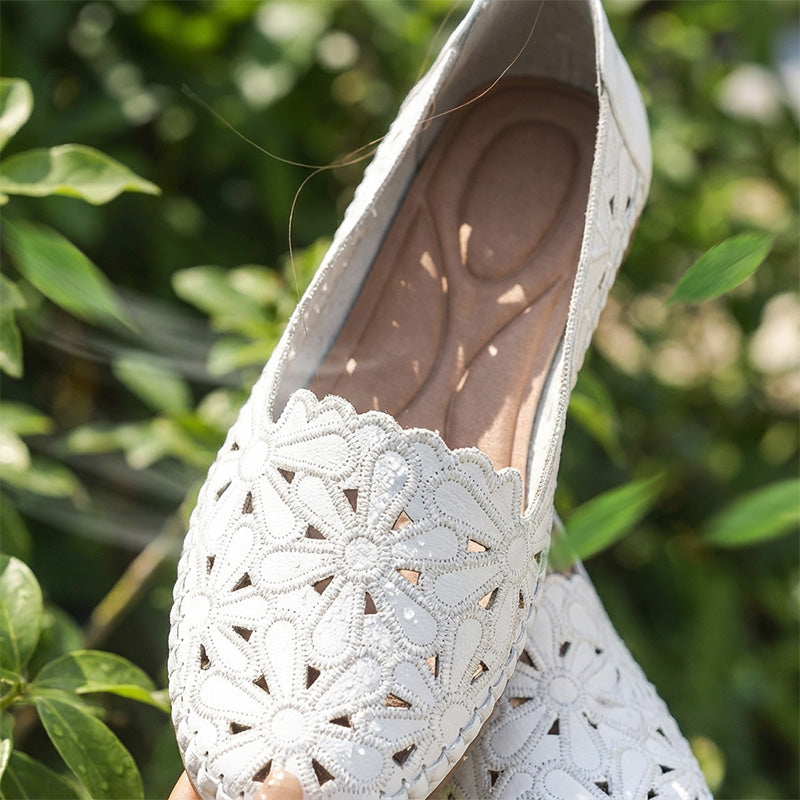 Women's Floral Hollow-Out Breathable Flat Loafers