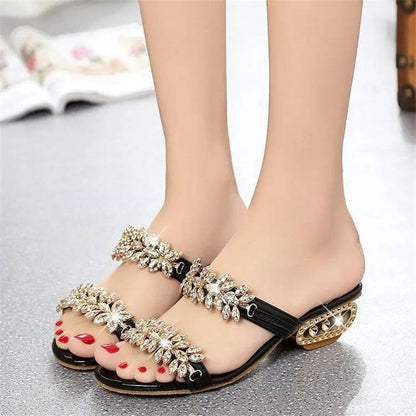 👡✨ Women’s Rhinestone Flat Sandals – Chic Metal Accent Summer Style | 50% OFF Today