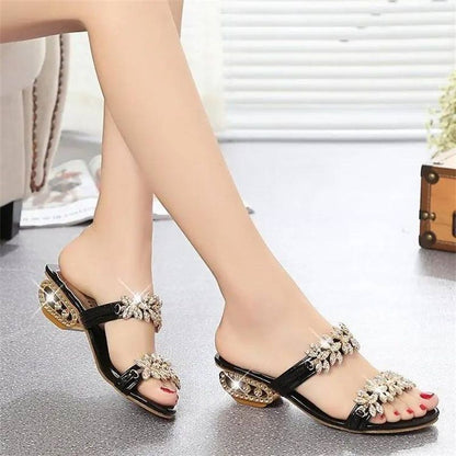 👡✨ Women’s Rhinestone Flat Sandals – Chic Metal Accent Summer Style | 50% OFF Today