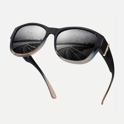 🕶️👓 50% KORTING! Brildragers opgelet: deze oversized zonnebril schuift over je eigen bril en je ziet eruit als een filmster – geen dure clip-on, geen geknipper met lenzen!