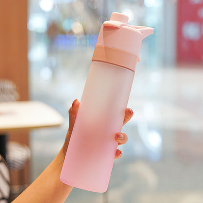 📢 40% OFF 💦 650mL Portable Outdoor Sports Spray Bottle – Fine Mist Spray, Leak-Resistant Design & Portable Carry Handle 🌿